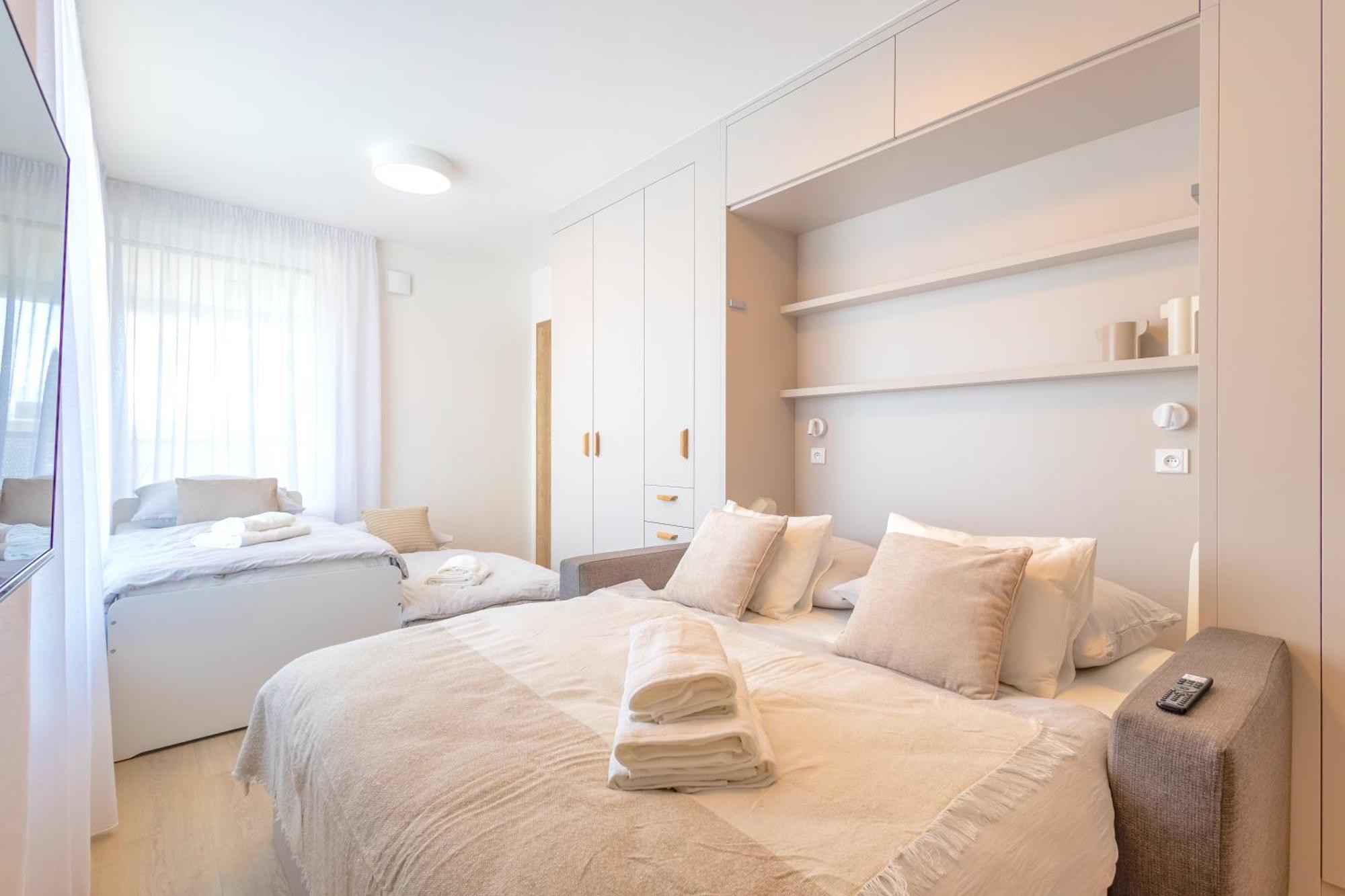 Bright 2br - 4th Floor, Balcony, Free Parking By Gravity Apartamento *