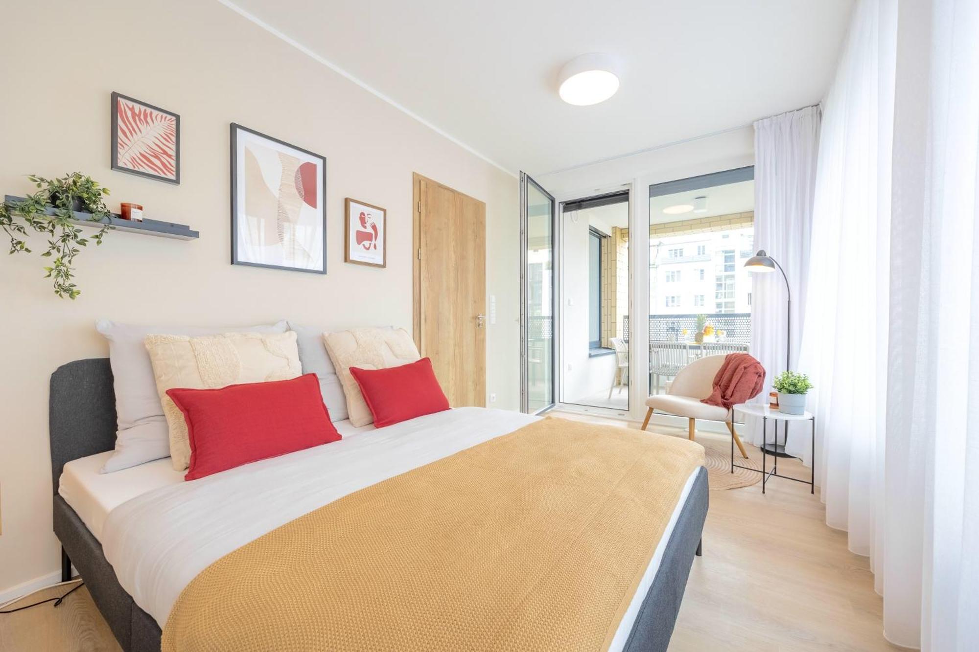 Bright 2br - 4th Floor, Balcony, Free Parking By Gravity Apartamento
