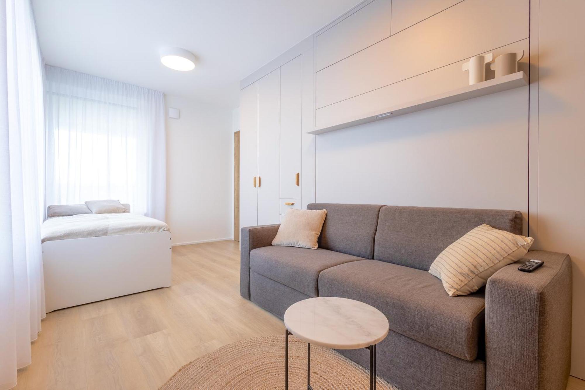 Apartamento Bright 2br - 4th Floor, Balcony, Free Parking By Gravity